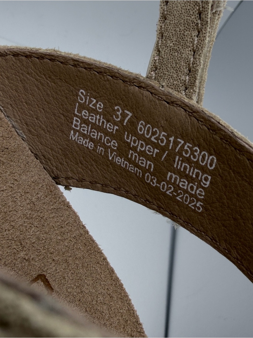 DANSKO ROWAN (WOMEN'S) - TAUPE MILLED NUBUCK - Picture 13 of 15